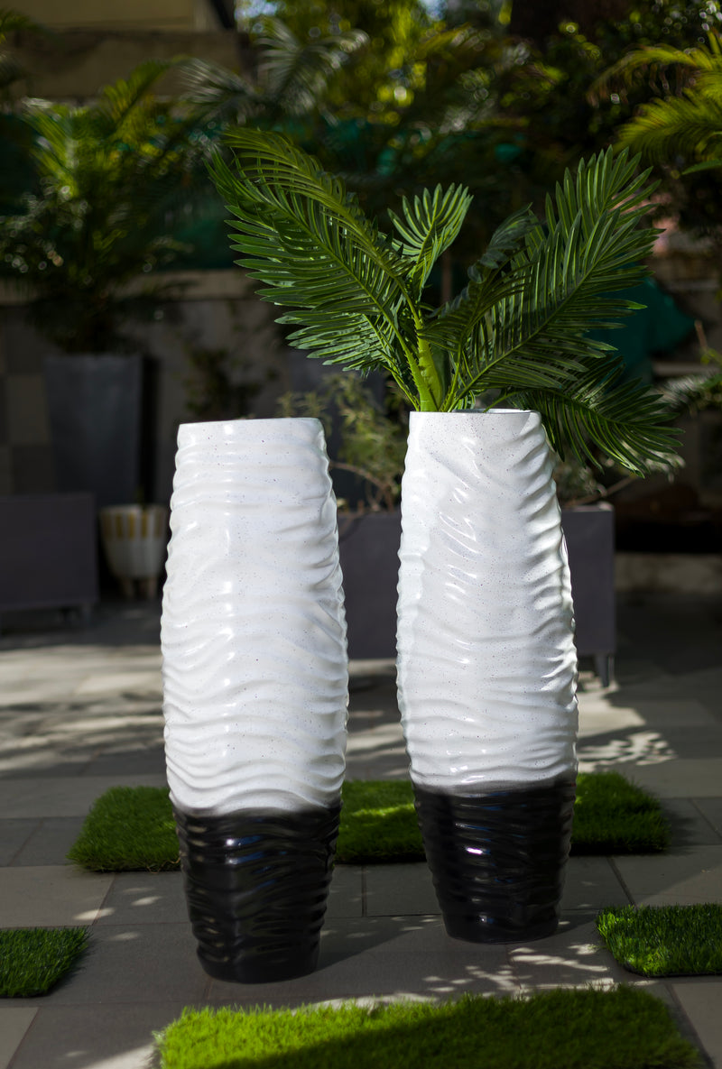 Black & White Planter