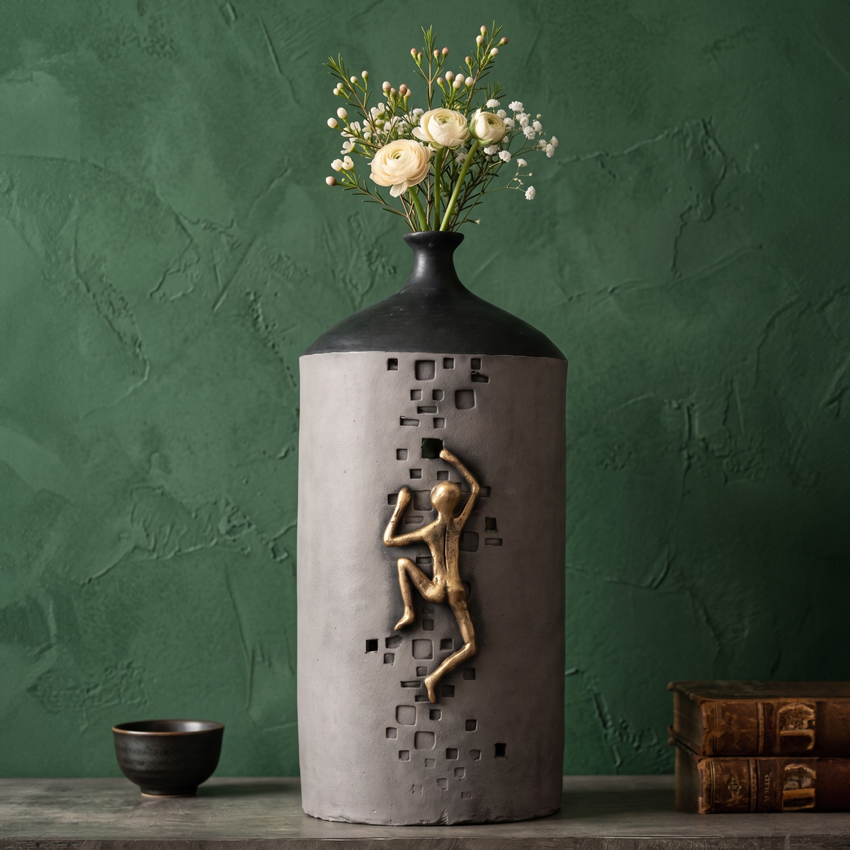 Abstract Pot