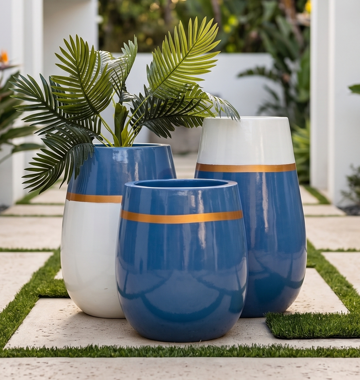 Aquila Planter